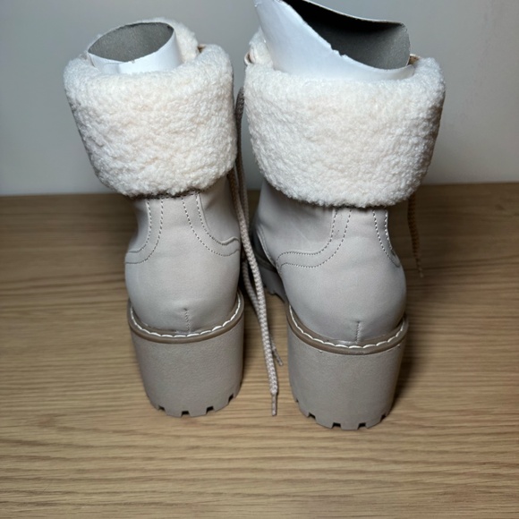 DV By Dolce Vita Tie Up Cream Fur Boots - Picture 11 of 12